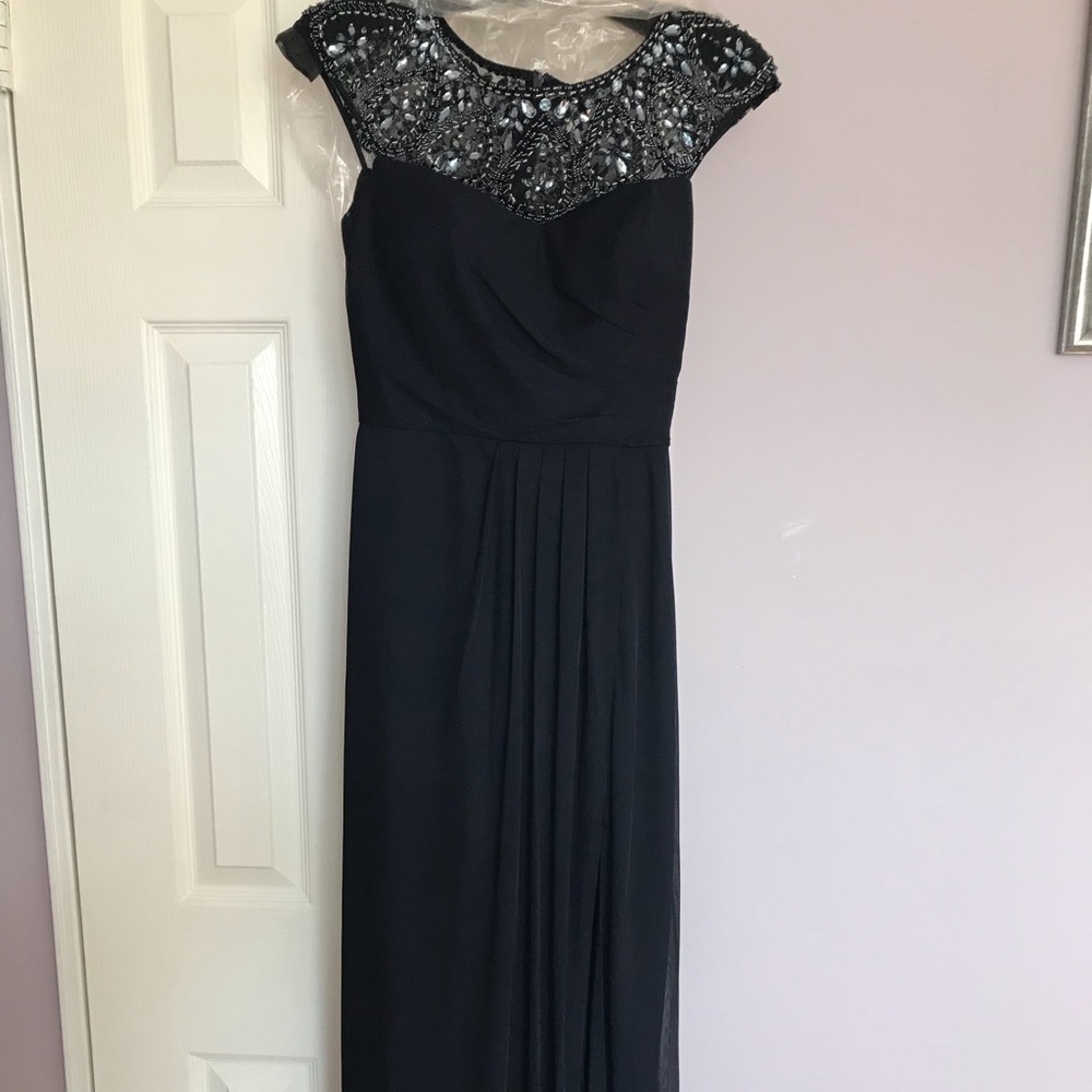 Elegant navy prom/wedding/special occasion dress